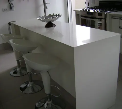 Cozinhas – obra 16 da Marmoraria Mundo das Pedras em Ubatuba