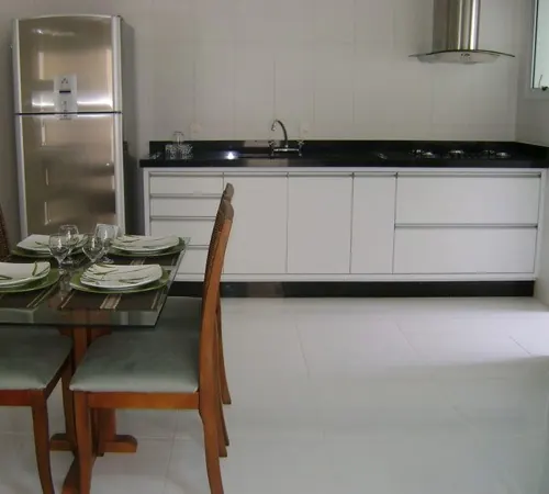 Cozinhas – obra 8 da Marmoraria Mundo das Pedras em Ubatuba