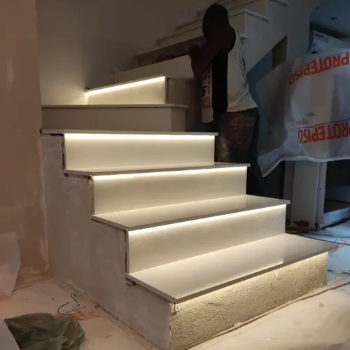 Escadas – projeto da Marmoraria Mundo das Pedras em Ubatuba