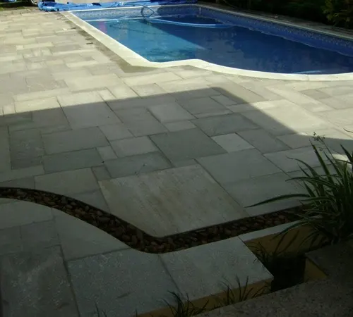 Bordas e Pisos de Piscina em Pedra em Ubatuba