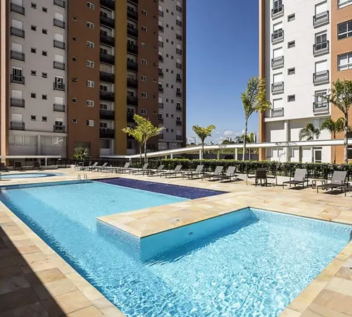 Piscinas – projeto da Marmoraria Mundo das Pedras em Ubatuba