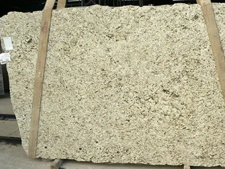 Chapa de Granito Amarelo Ornamental