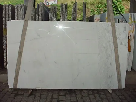 Chapa de Mármore Branco Pinta Cinza